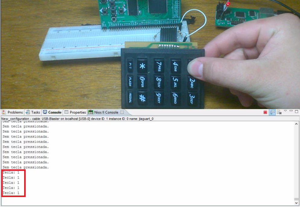 Exemplo de aplicação com o teclado matricial e comunicação JTAG
